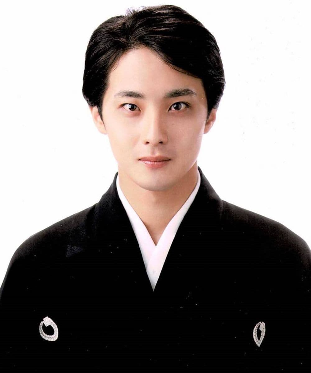 藤間翔（日本舞踊紫派藤間流）